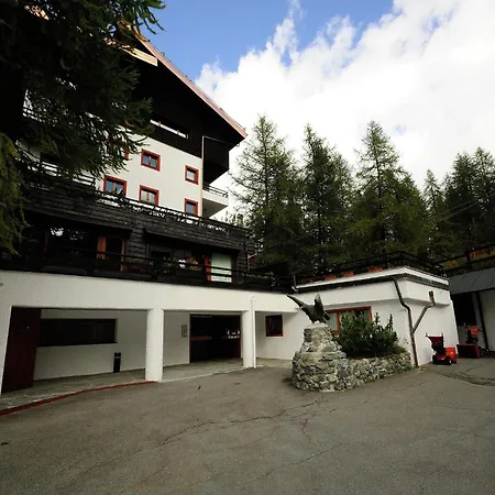Contemporary In Near Area Breuil-Cervinia