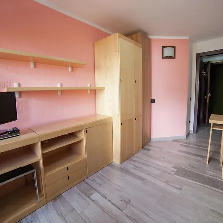 Apartmán Contemporary In Near Area *