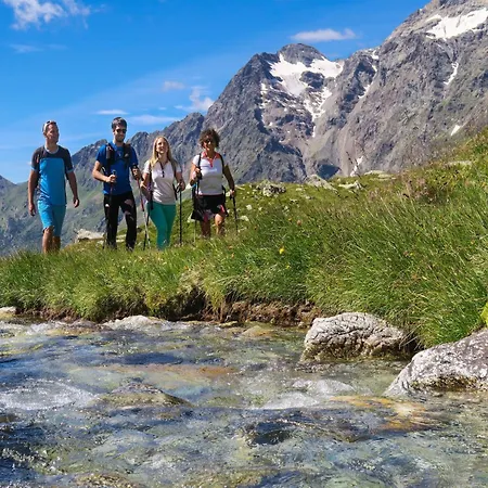 Contemporary In Near Area Breuil-Cervinia