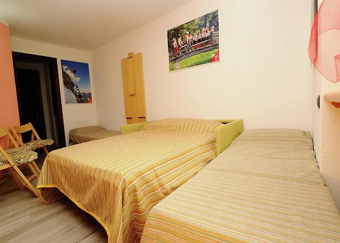 Contemporary In Near Area Apartment *