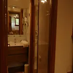 Апартаменти Contemporary In Near Area *