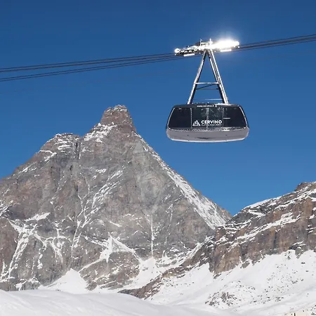 Contemporary In Cervinia Near Area Breuil-Cervinia