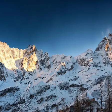 Contemporary In Cervinia Near Area * Breuil-Cervinia