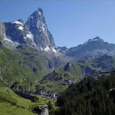 Contemporary In Cervinia Near Area *