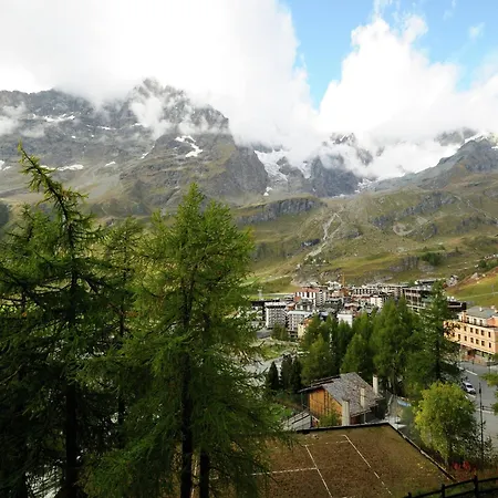 Apartment Contemporary In Cervinia Near Area Breuil-Cervinia