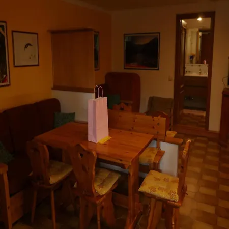 Contemporary In Near Area Lejlighed