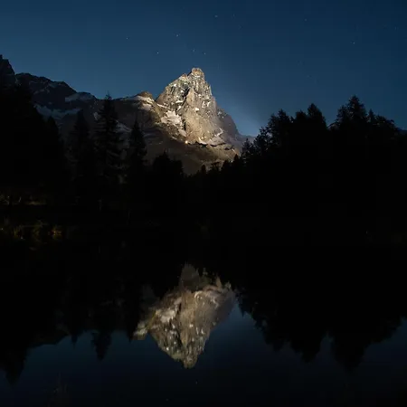 Contemporary In Near Area Διαμέρισμα