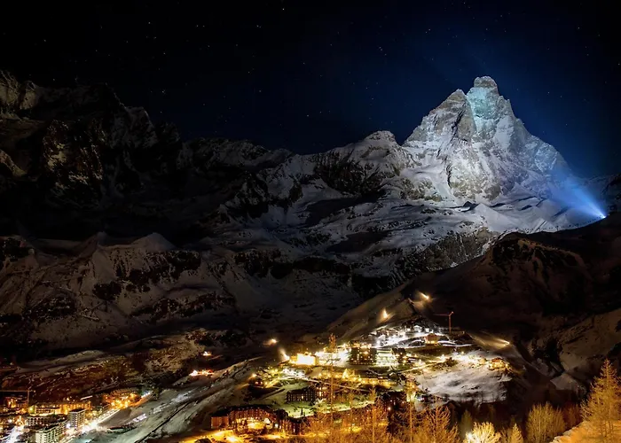 Апартаменти Contemporary In Near Area