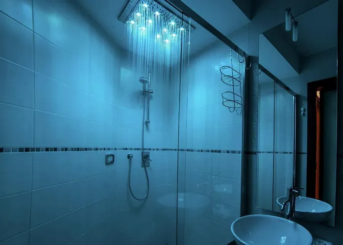 Апартаменти Contemporary In Near Area